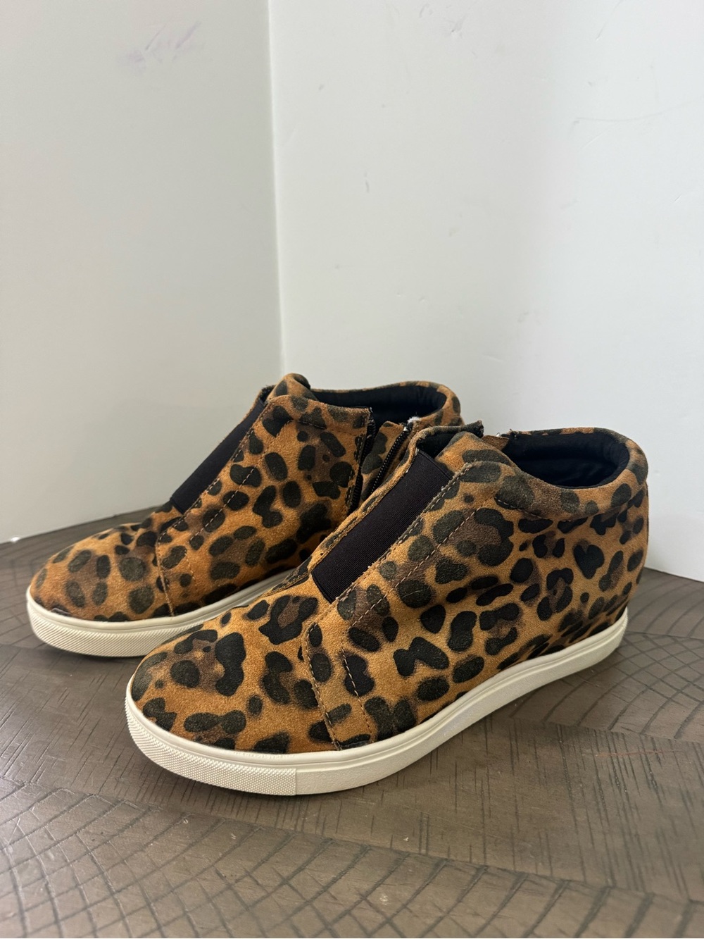 Leopard-Print Zip High-Top Sneakers - Brown/Black - Picture 3 of 8